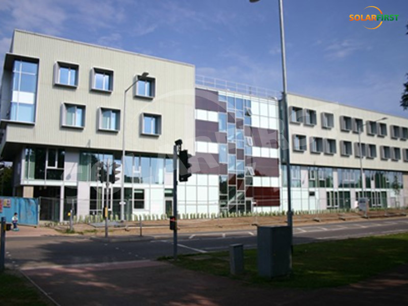 Проект навесной стены BIPV мощностью 120 кВт в Кембридже, Великобритания